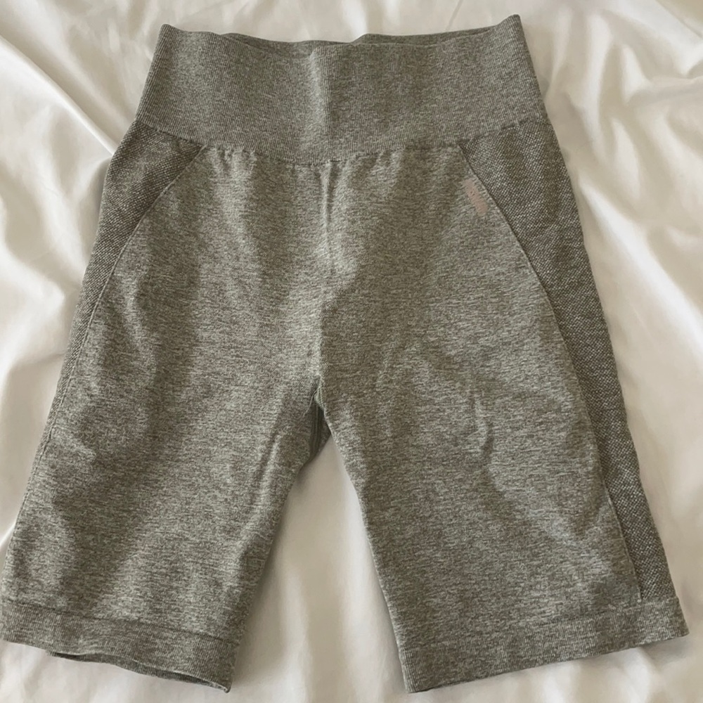 Gymshark 🦈 high waisted flex shorts